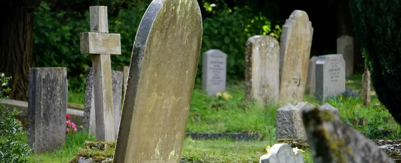 Itutu e os Egguns: A Morte como Evolução, não como Tragédia